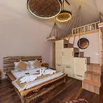 İksirci Baba Hotel