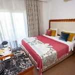 London Hotel