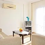 B4 Arnna Apartment