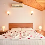 B4 Arnna Apartment