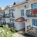Gurol Hotel And Apartments