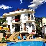 Paddys Apartments Ovacik