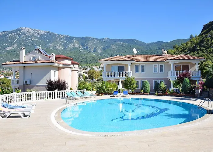 Thera Apartment 22