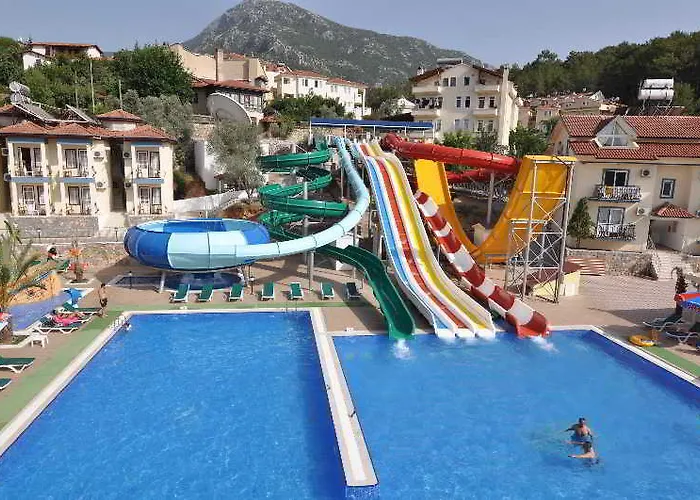 Gurol Aqua Resort Hotel And Apart