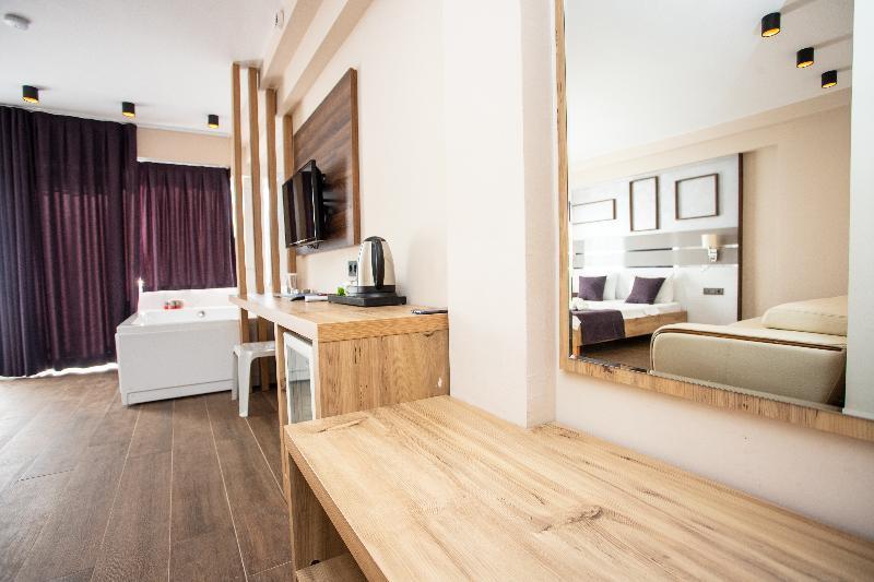Sertil Royal Forest 4*