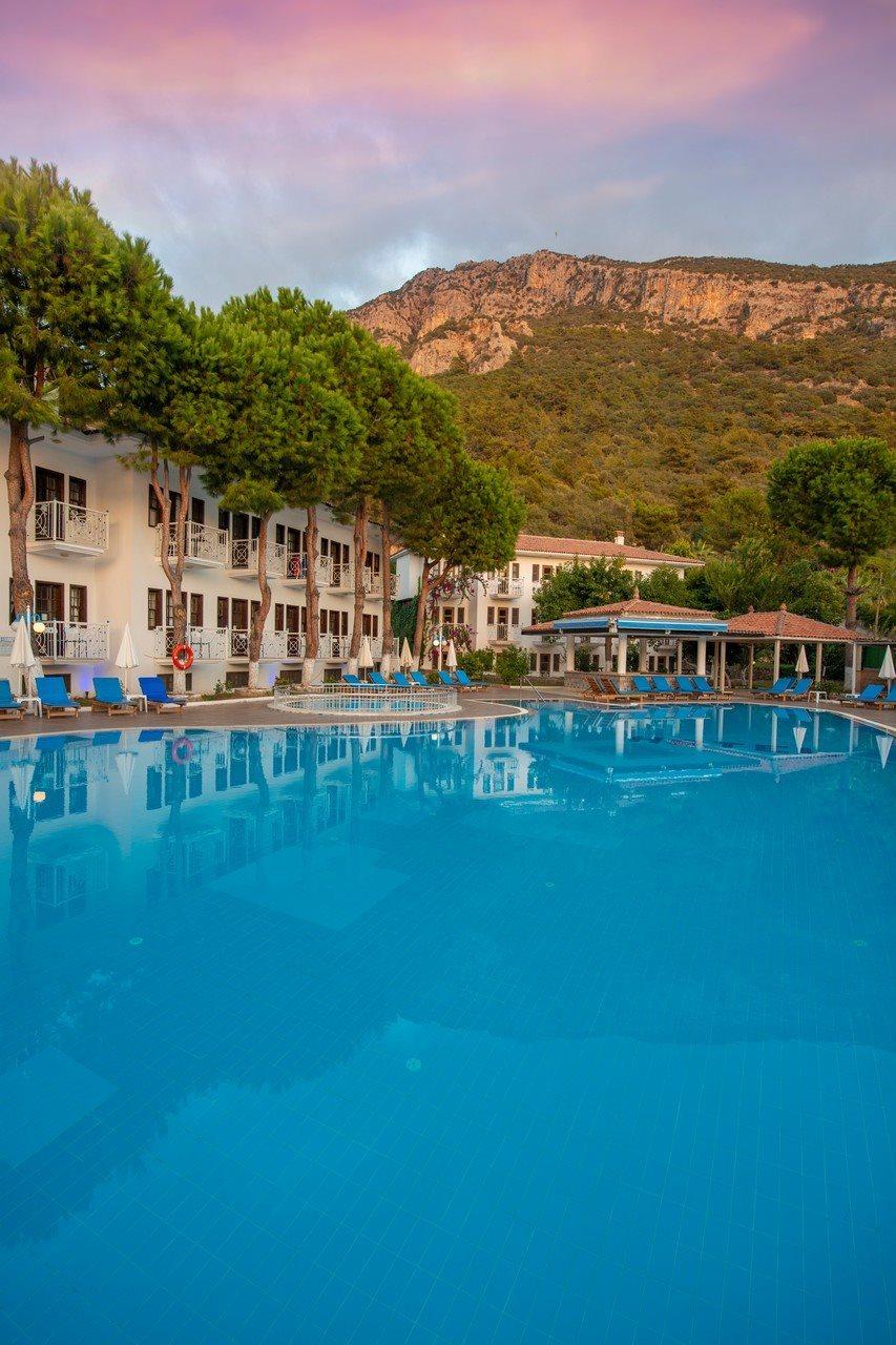 Otel White 3*