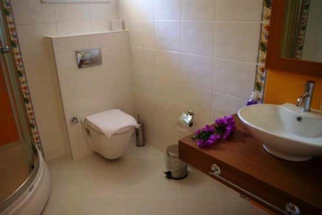 Celay Hotel