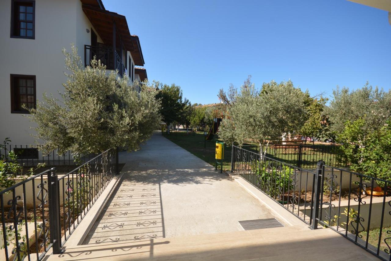 Saray Otel 2*