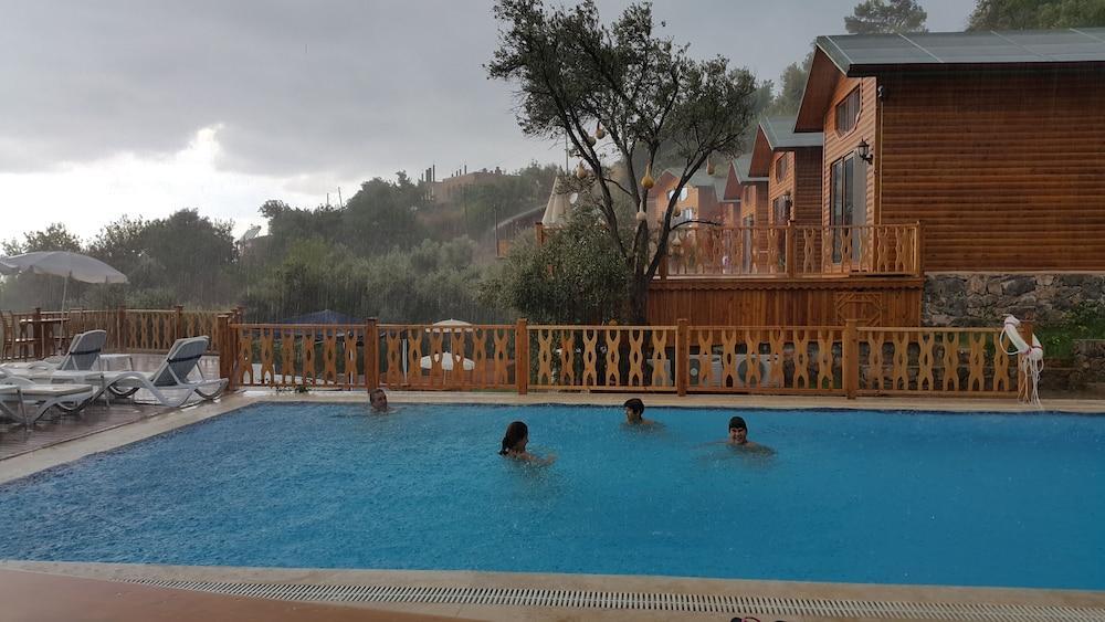 Hotel Kabak Armes 3*