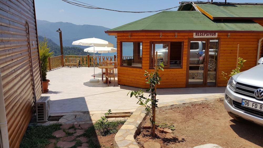 Hotel Kabak Armes 3*