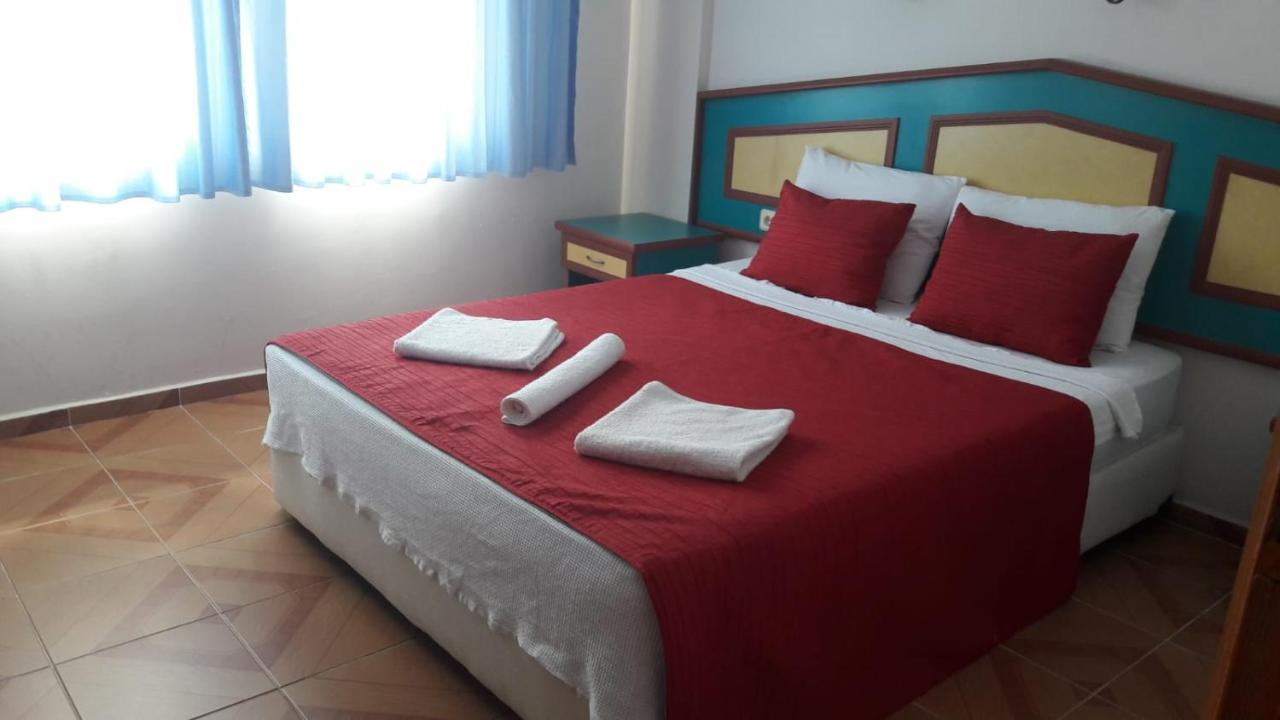 Gurol Apart 3*
