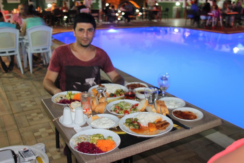 The Valley Hotel