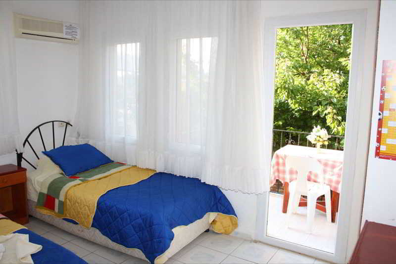 Happy Nur Hotel 3*