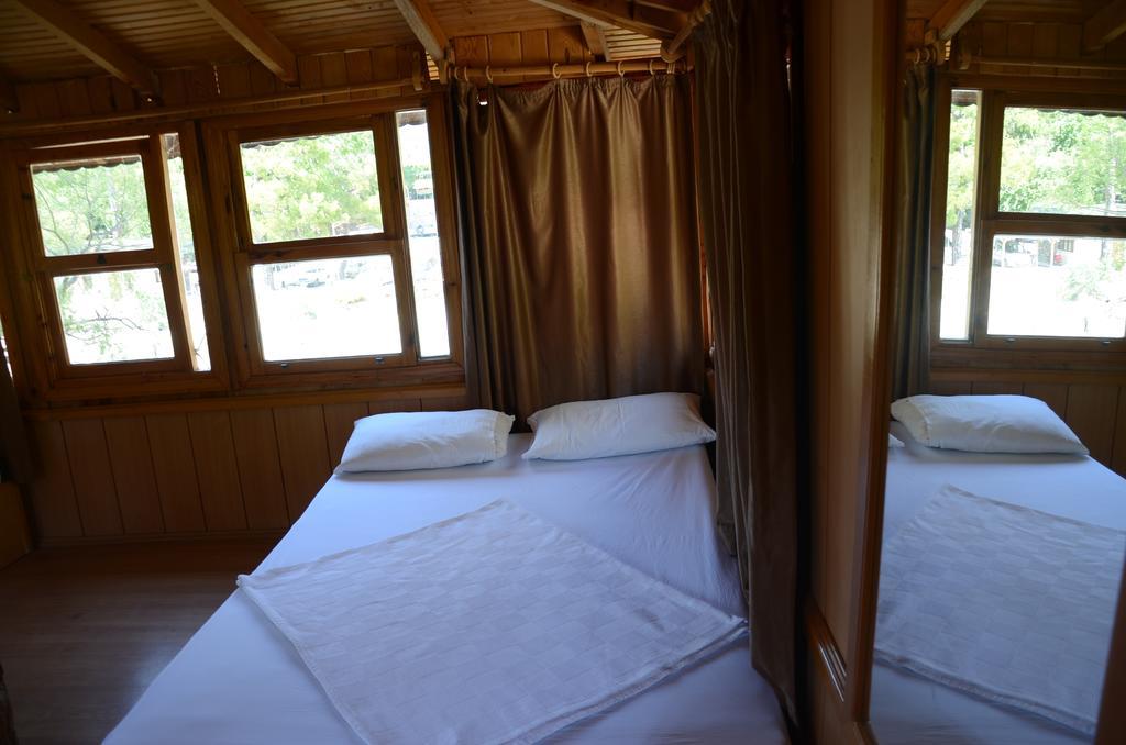 Gorge Club Hotel