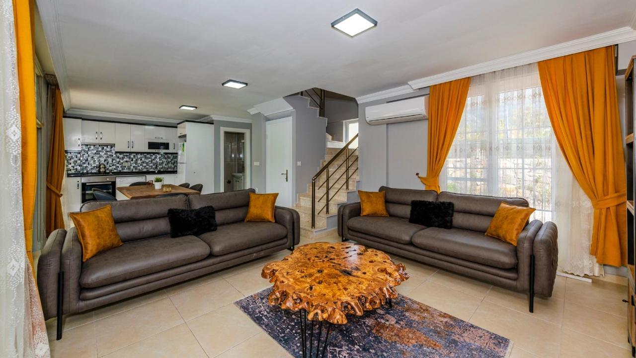 Blue - 4 Bedroom In Hisaroenue *