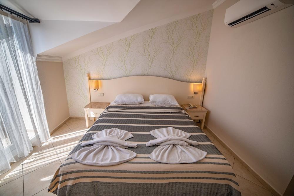 Otel Blue Star 3*