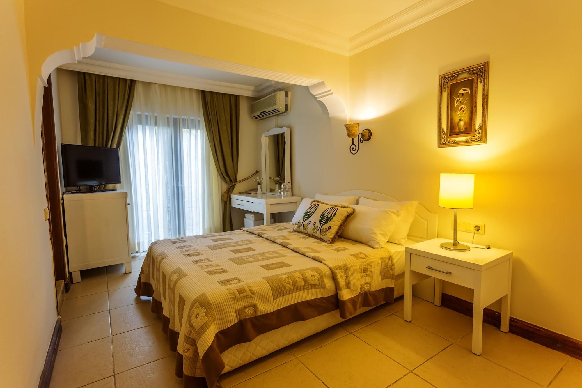 Paradise Garden Hotel 3*