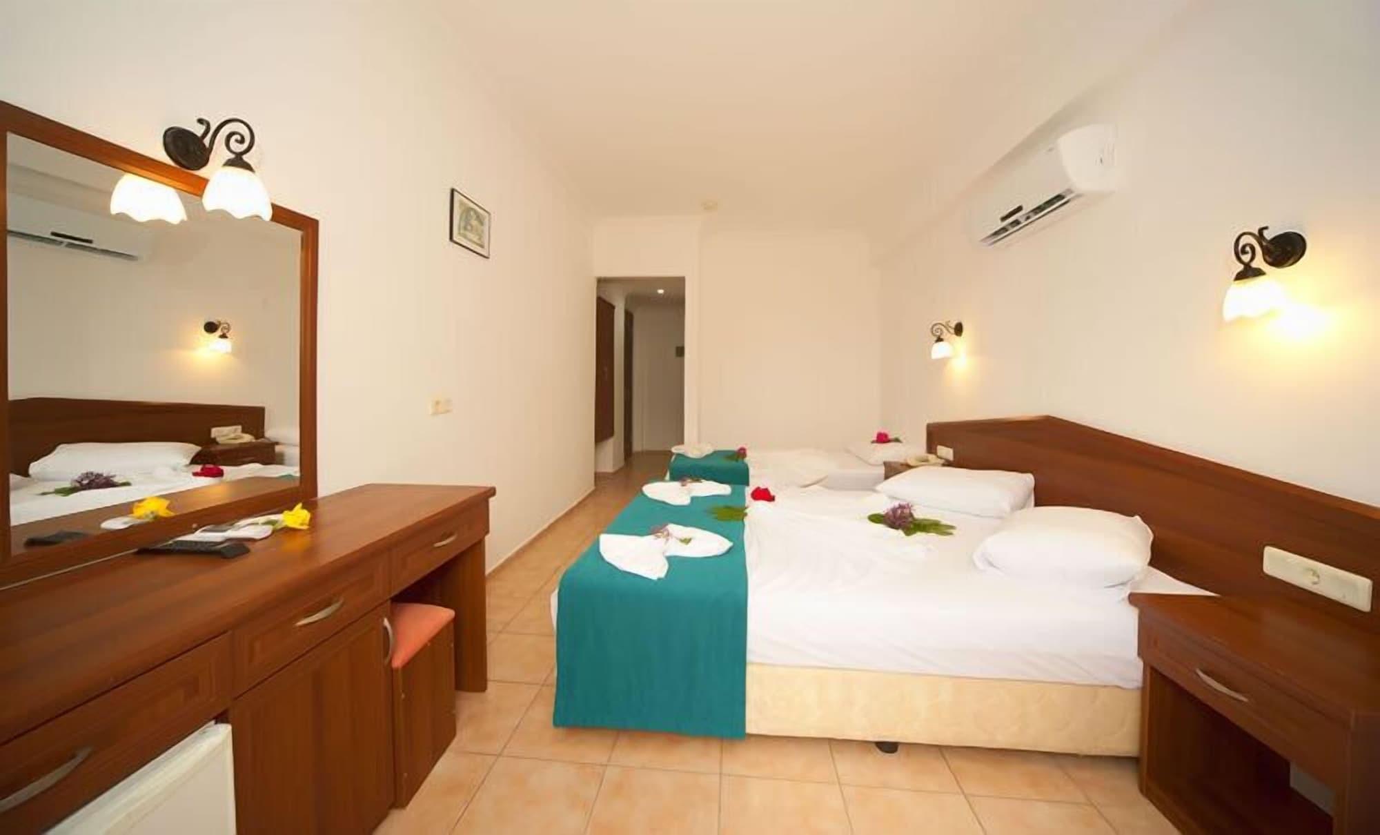 White Otel Ölüdeniz