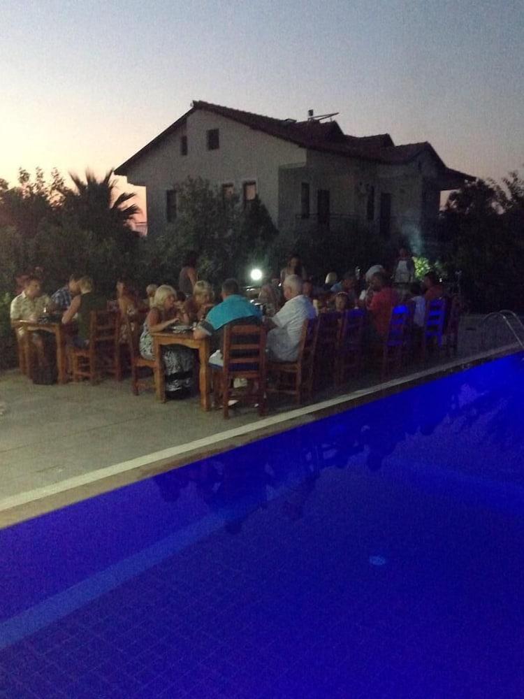 Eftelya Aparthotel 3*