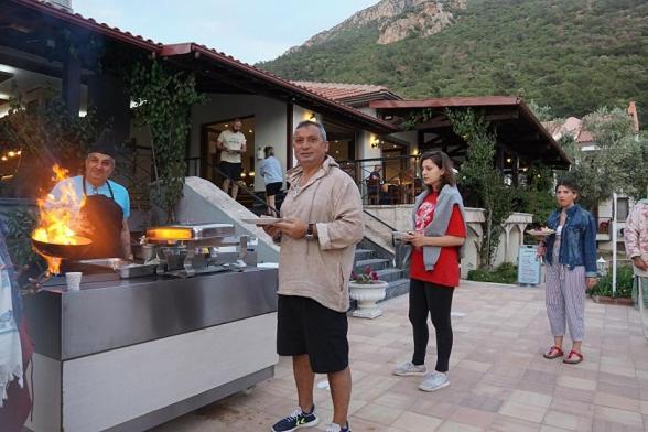 Random By Lookbookholiday Hotel Oludeniz