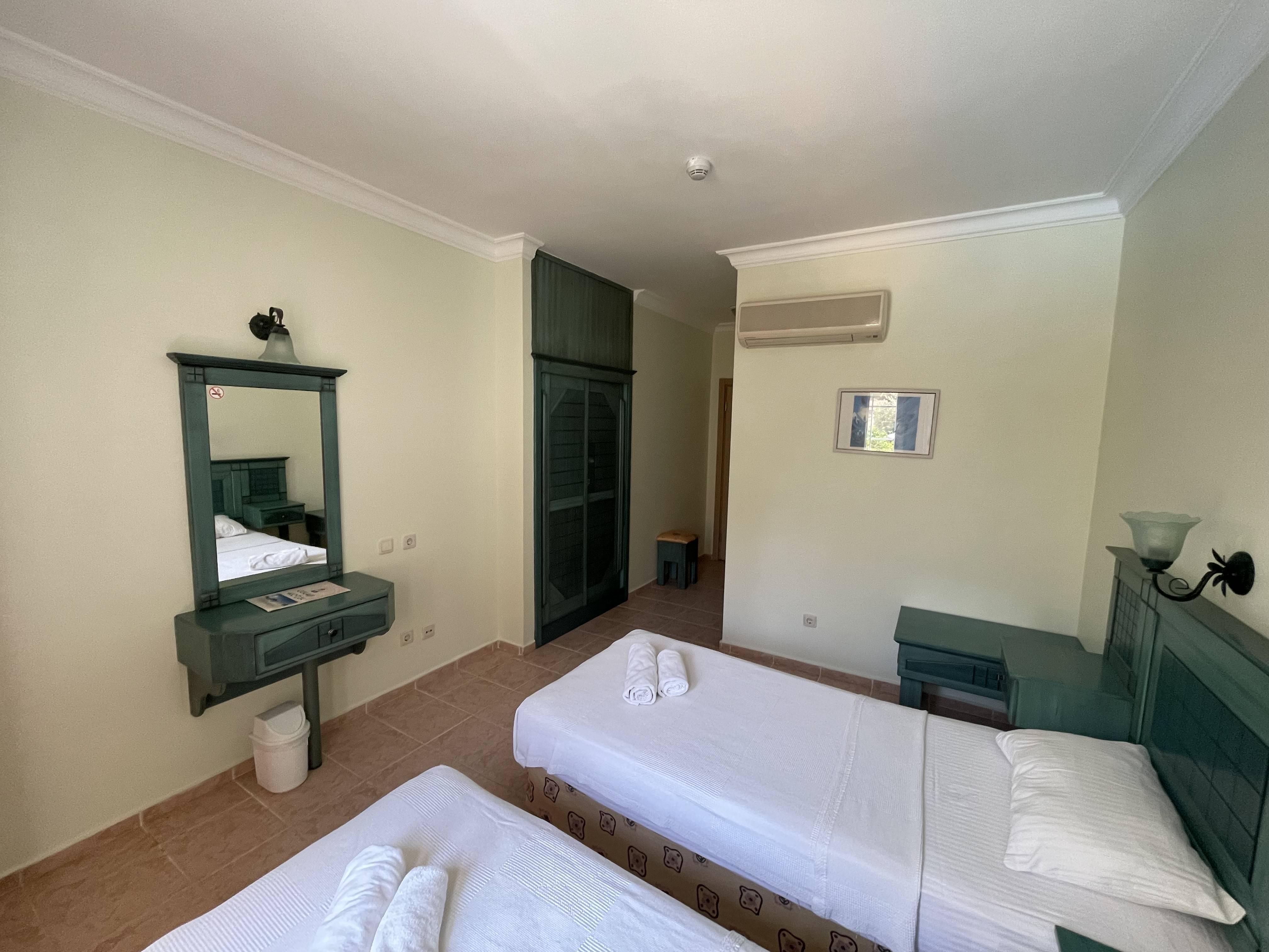 Celay Hotel 3*