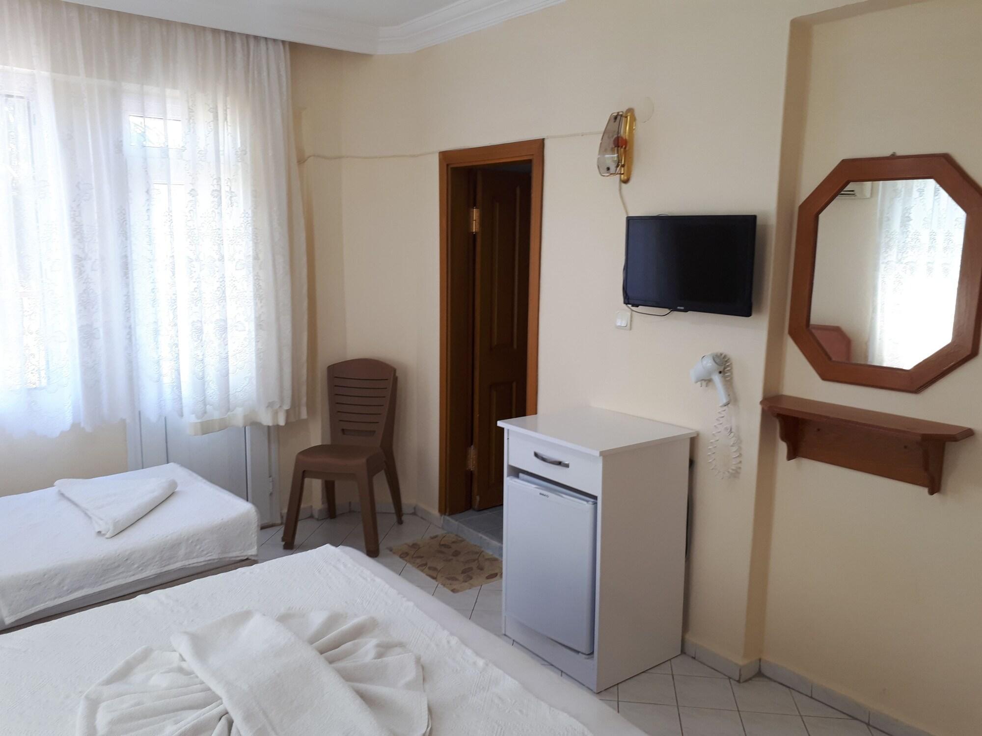 Aparthotel Everest 2*