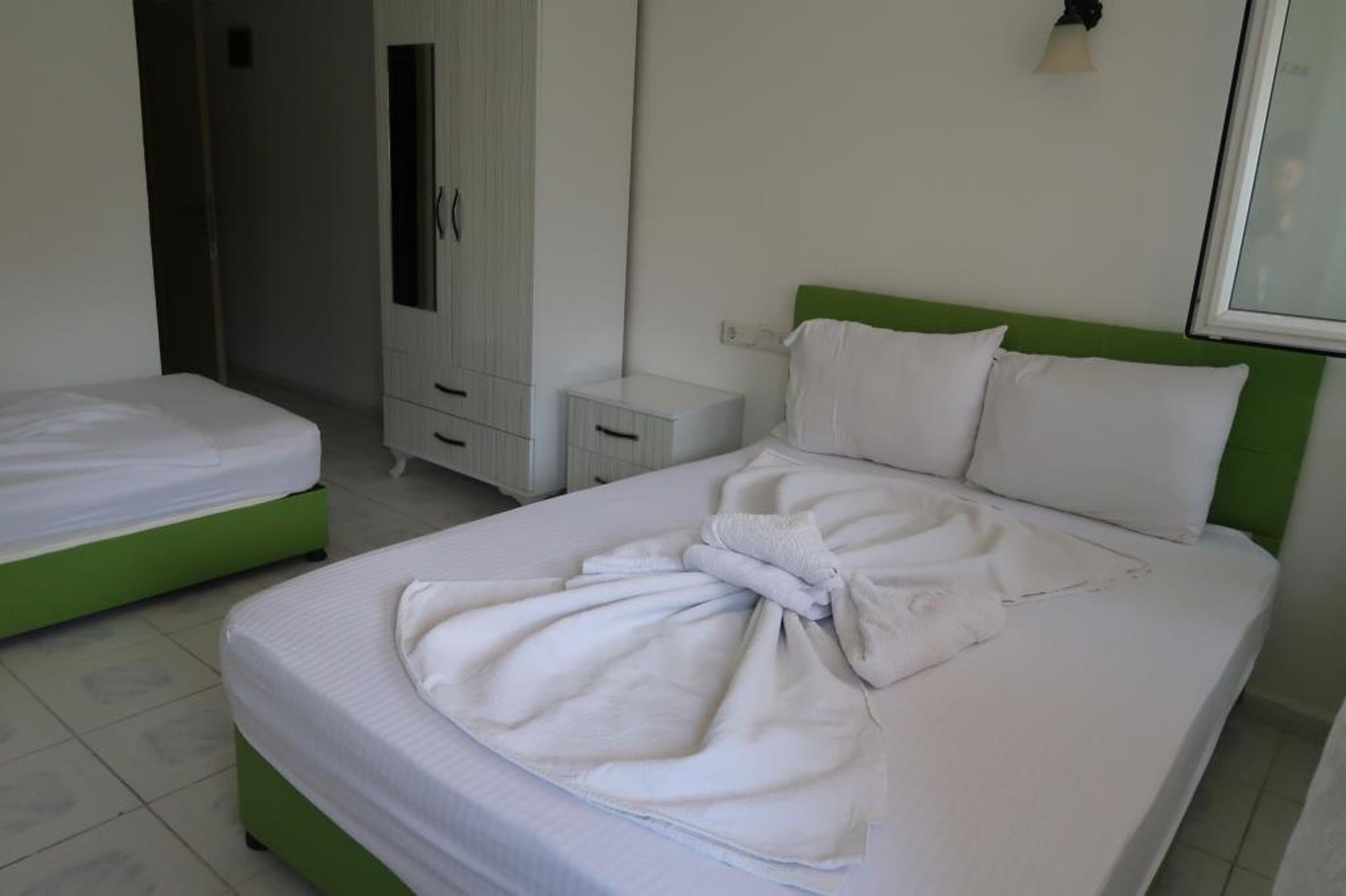 Happy Nur Hotel 3*
