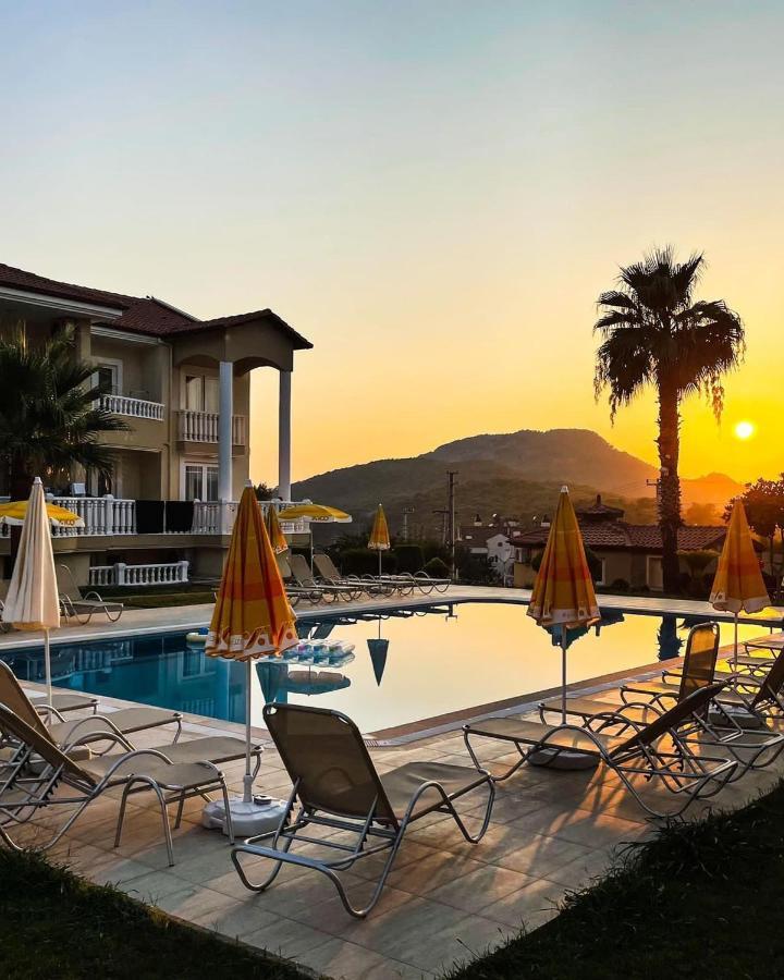 Gold Lion Aparthotel