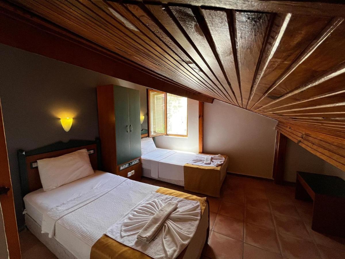 Hotel Random By Lookbookholiday Oludeniz