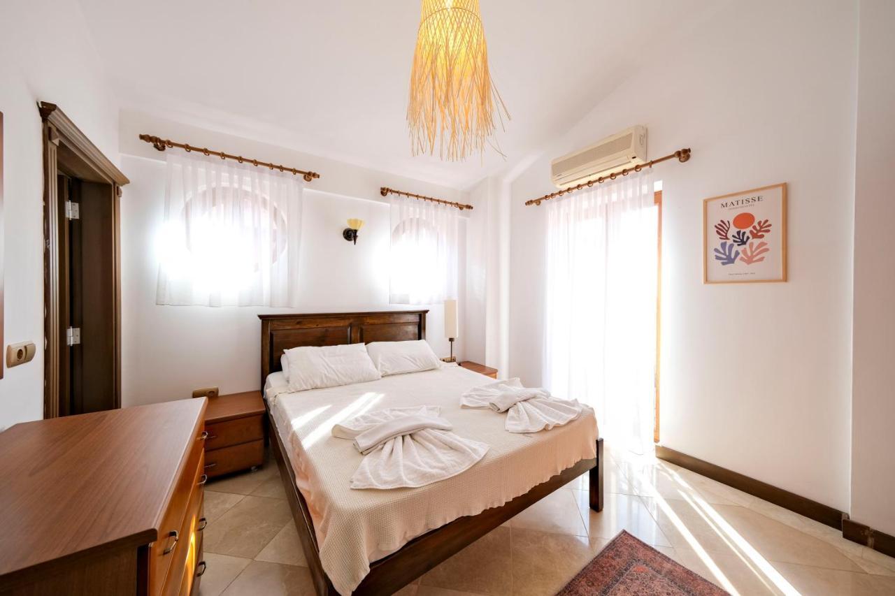 Aka Villa
