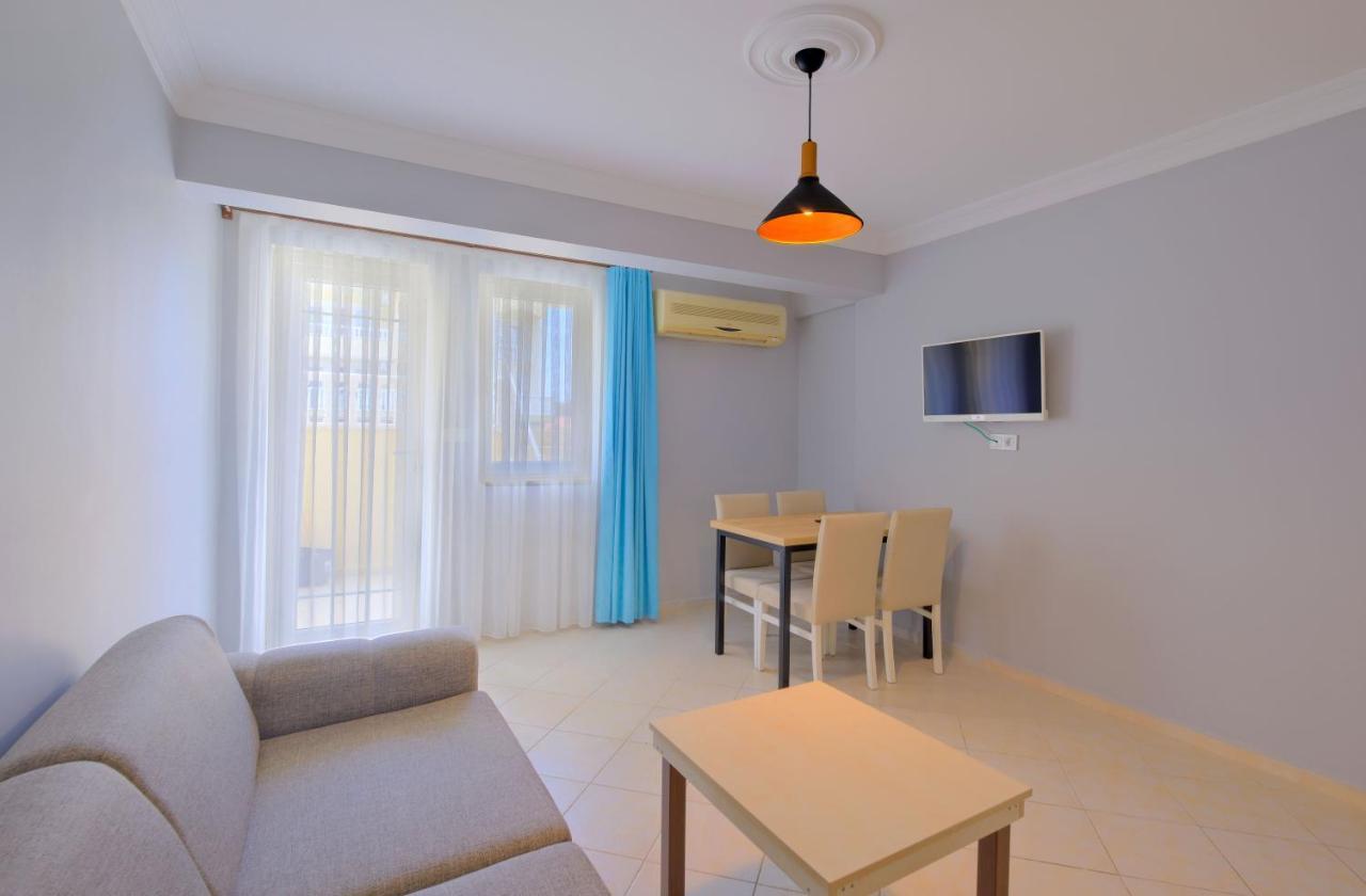 Gold Lion Aparthotel