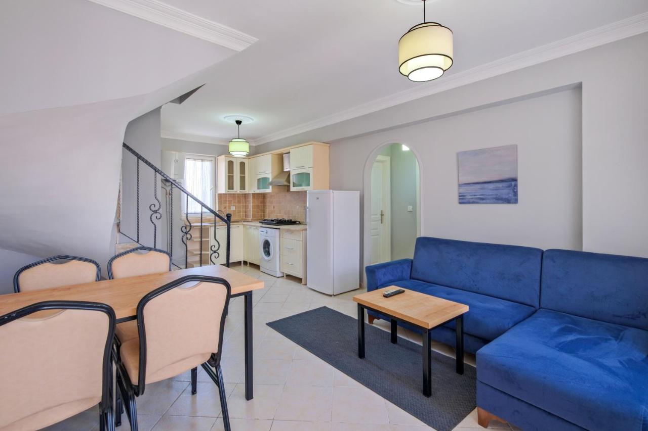 Aparthotel Gold Lion *