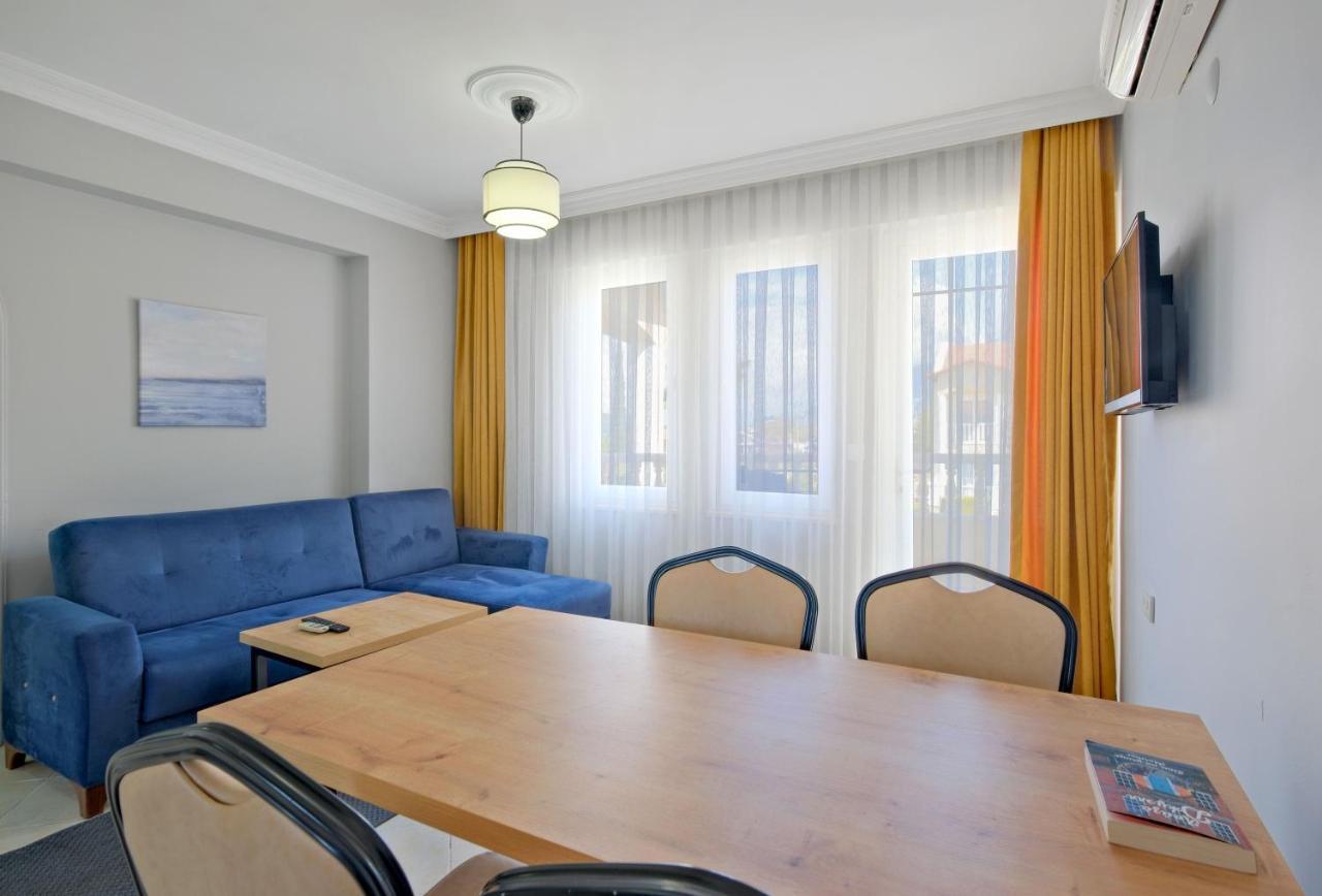 Aparthotel Gold Lion *