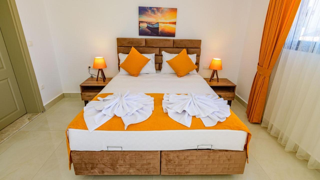 Villa Atlantis - 4 Bedroom In Hisaronu Oludeniz