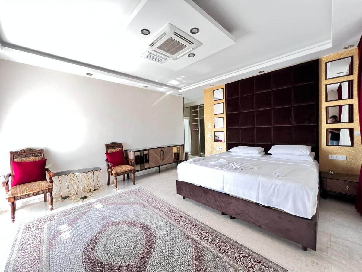 Villa Luxury 7-bed With Pool And Jacuzzi Fethiye