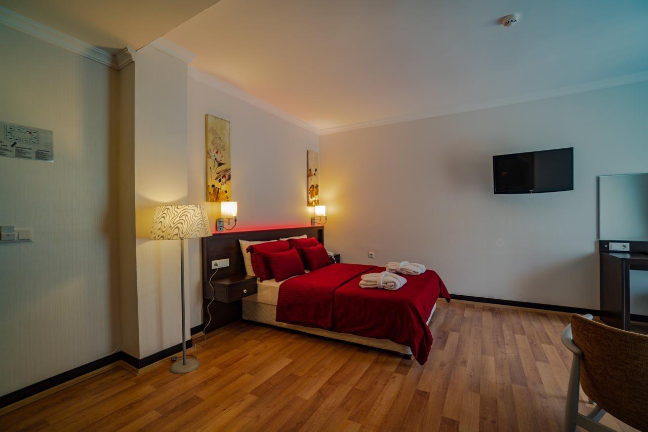 Sunshine Hotel