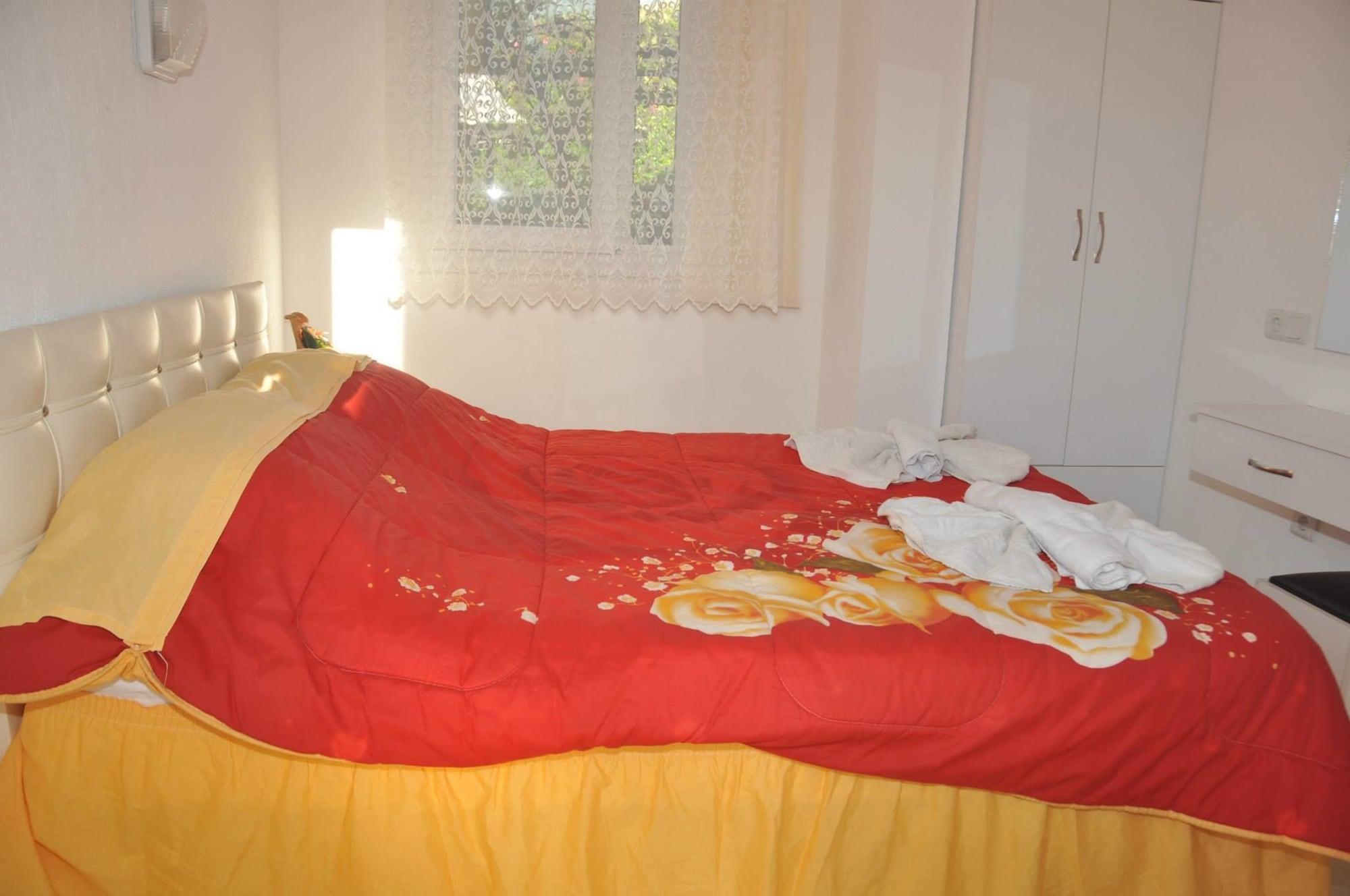 Happy Nur Hotel