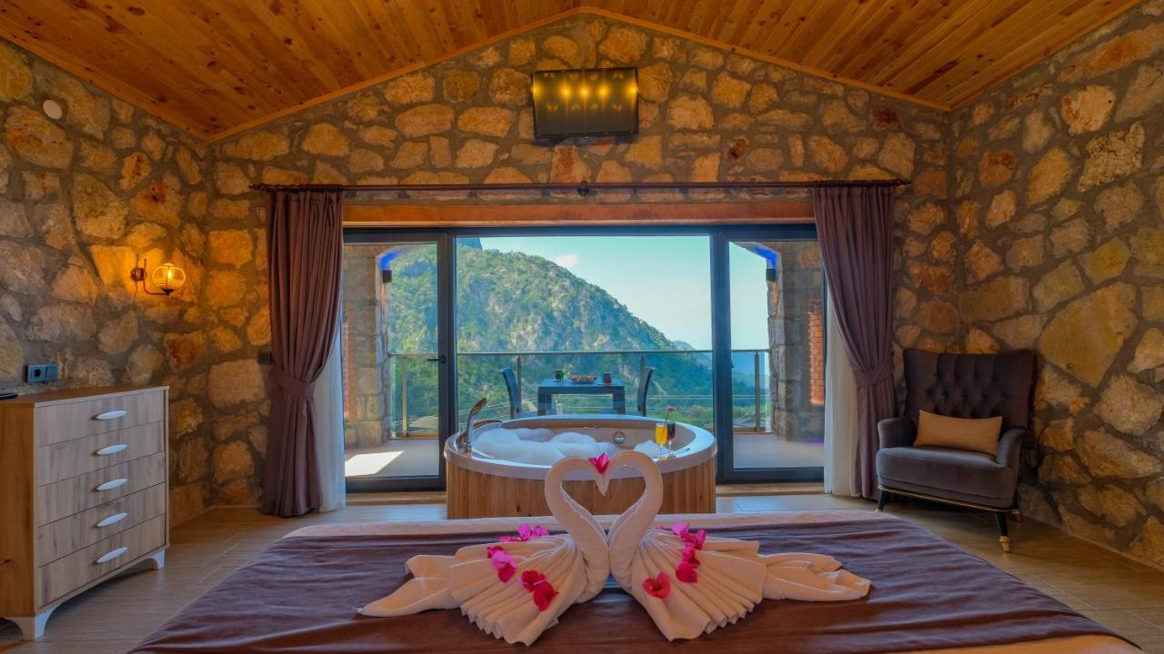 Targaryen Villa *