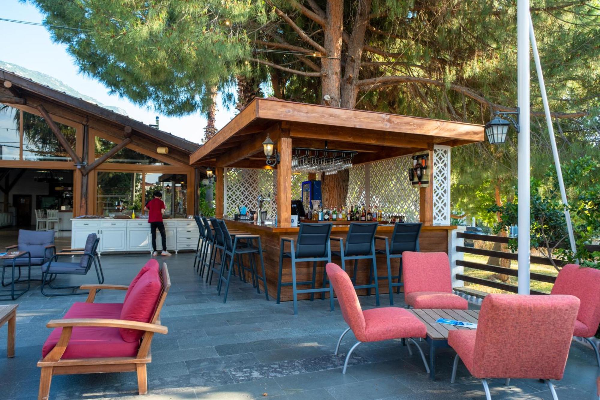 Sea Breeze Hotel&apartments 4*