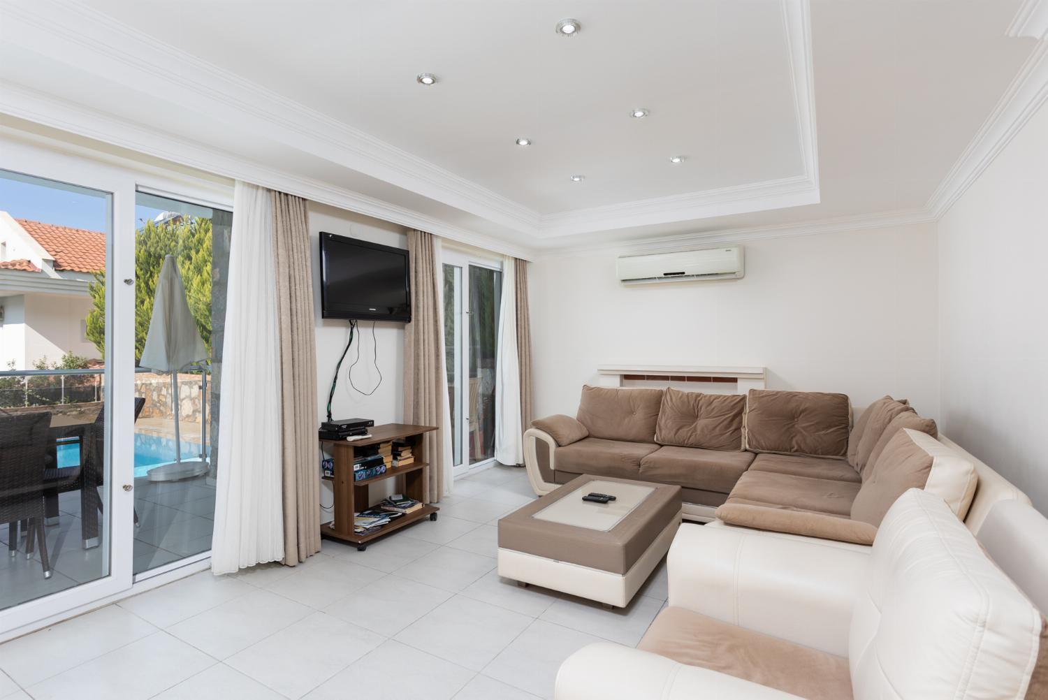 Villa Golden Heights 5