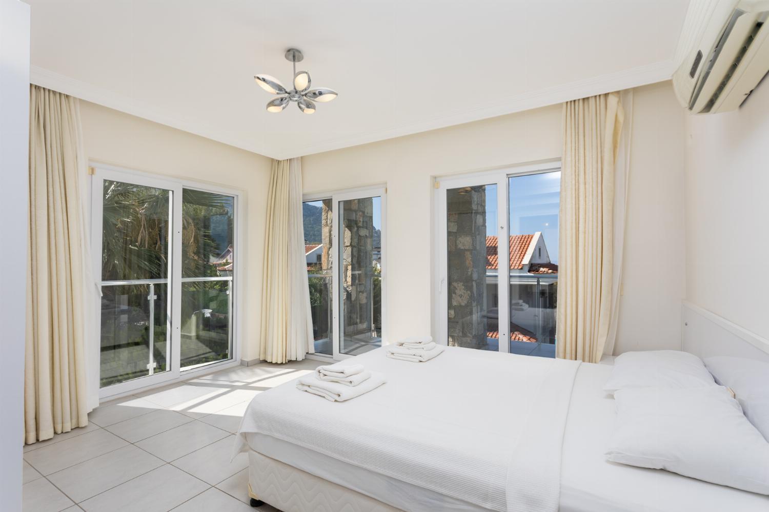 Golden Heights 5