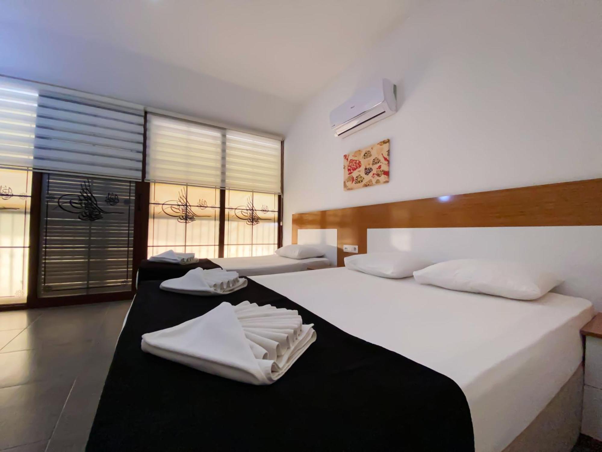 Zehra Hotel 2*