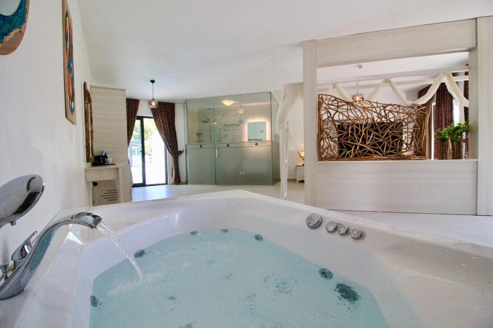 Hotel Z Exclusive And 2*