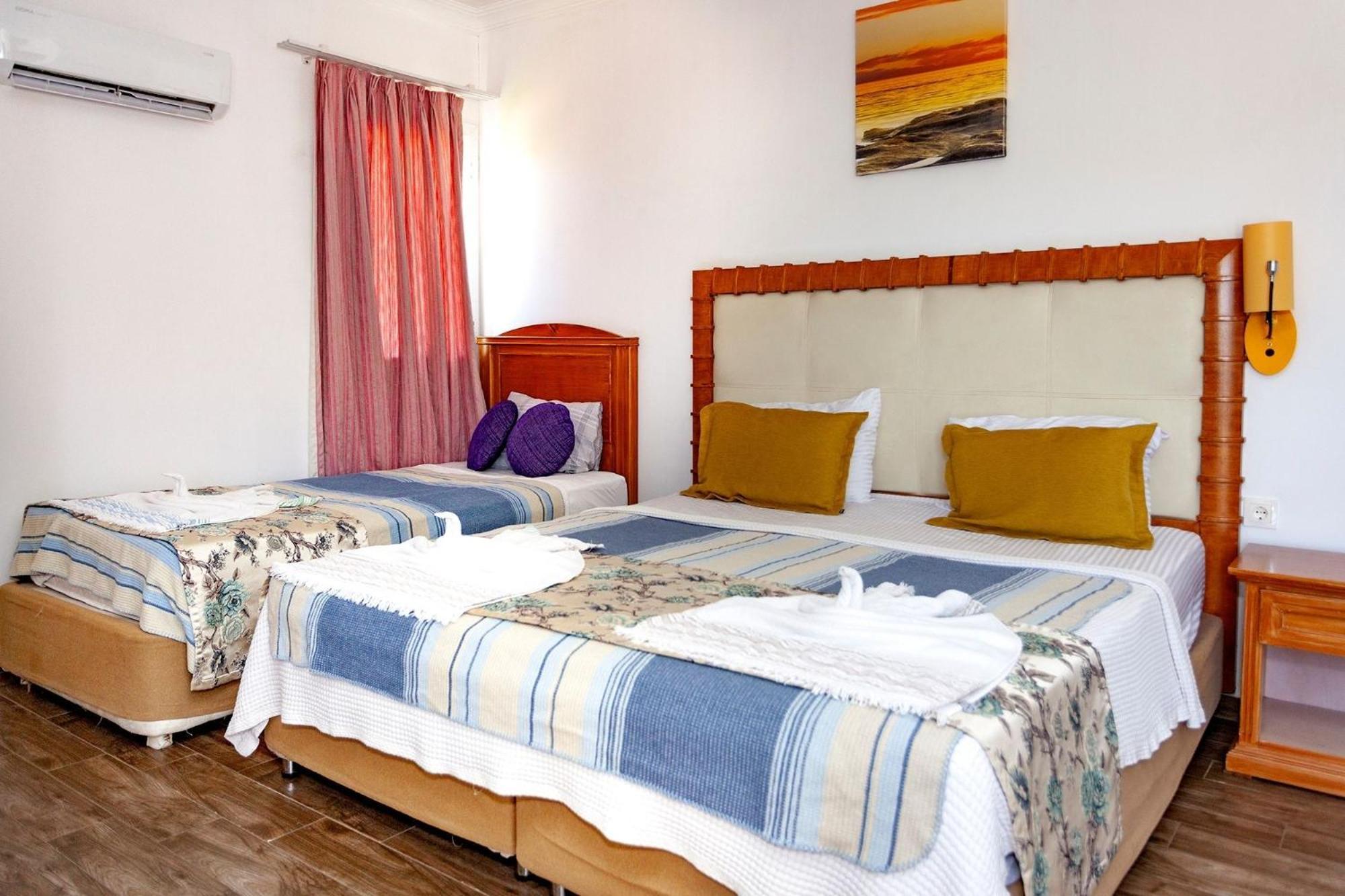 London Hotel 3*