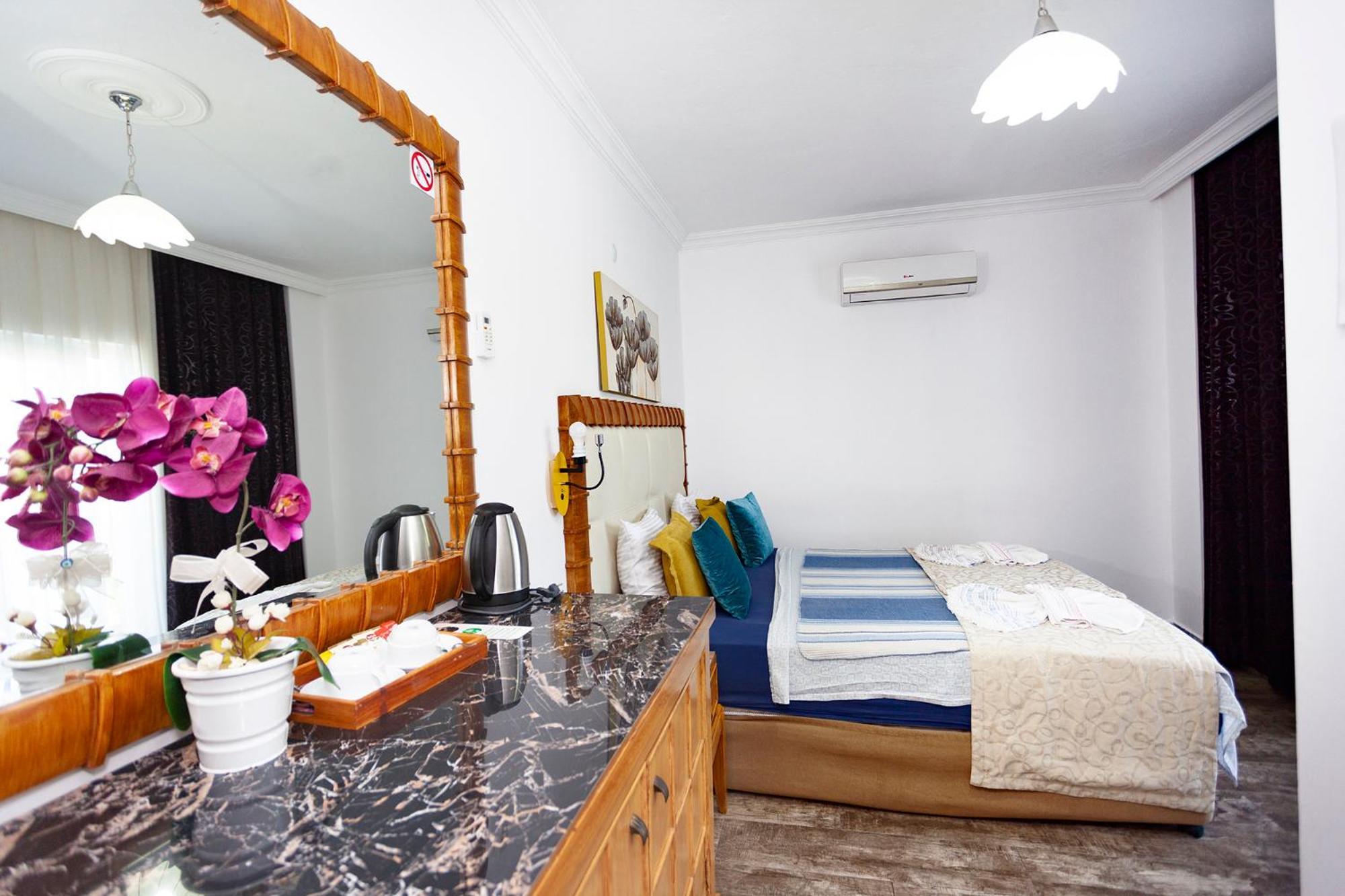 London 3* Oludeniz