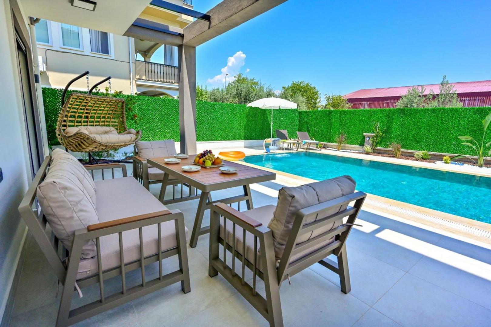 Mango 4 Bedroom For Rent In