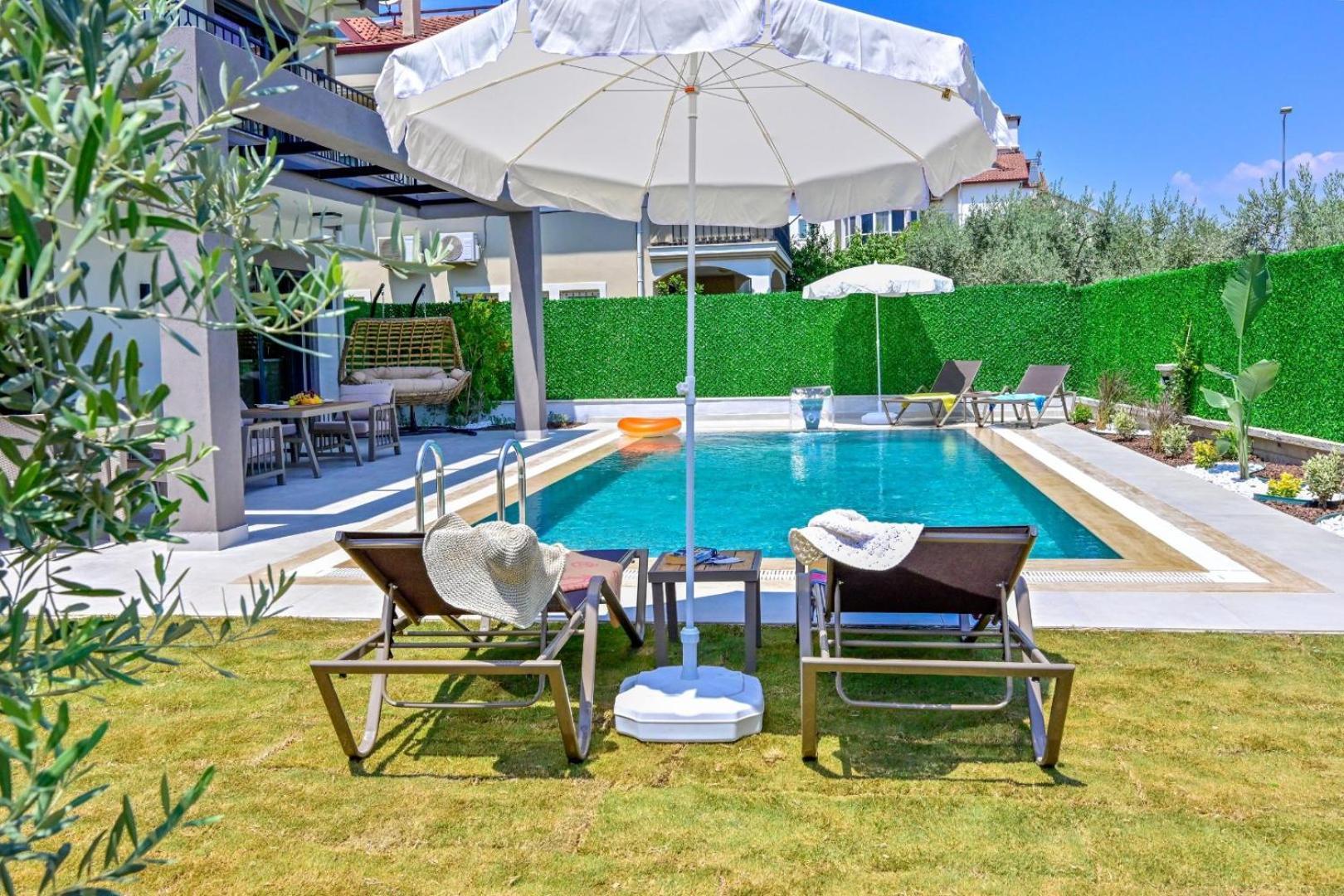 Villa Mango 4 Bedroom For Rent In