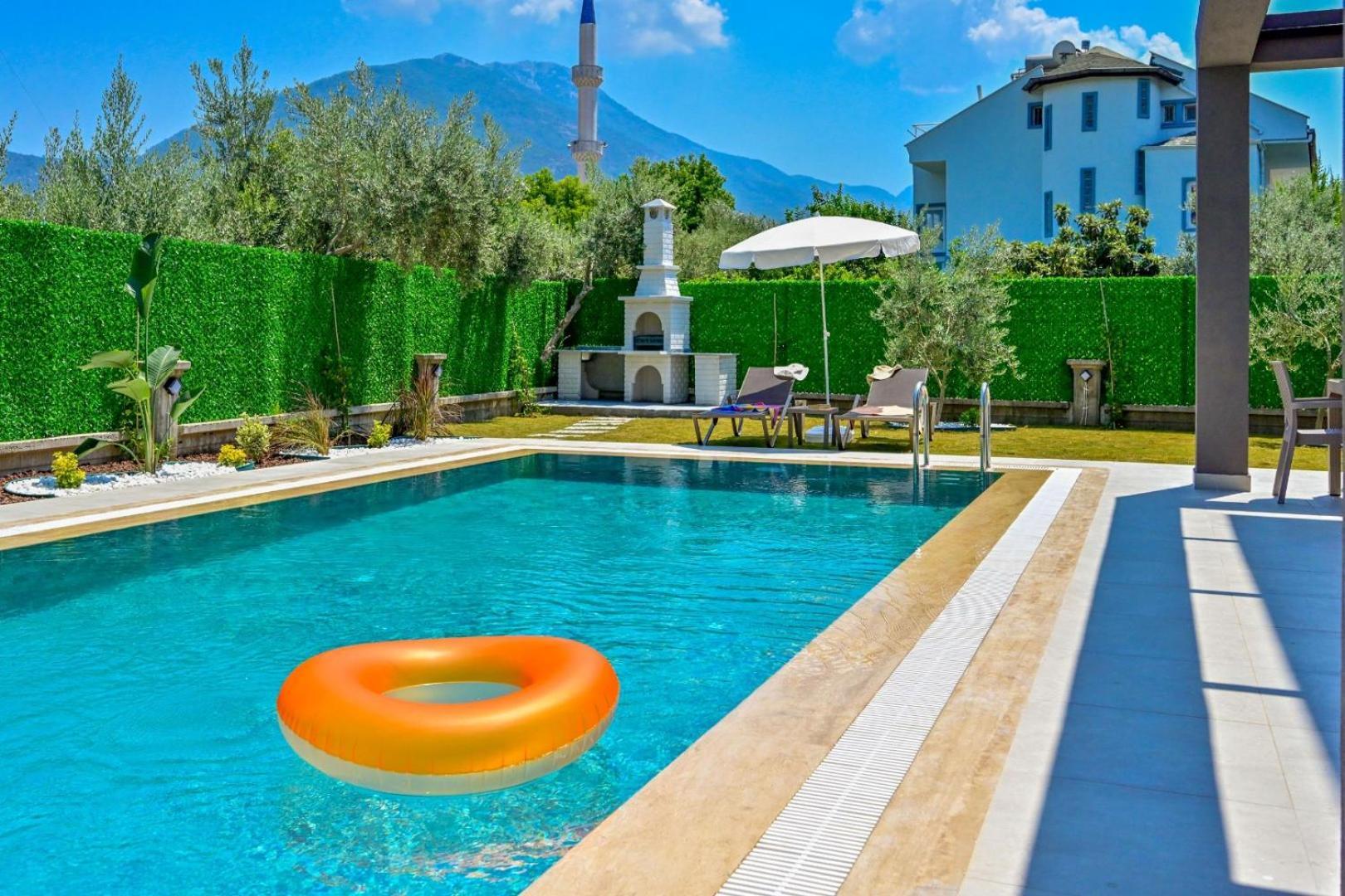Mango 4 Bedroom For Rent In *