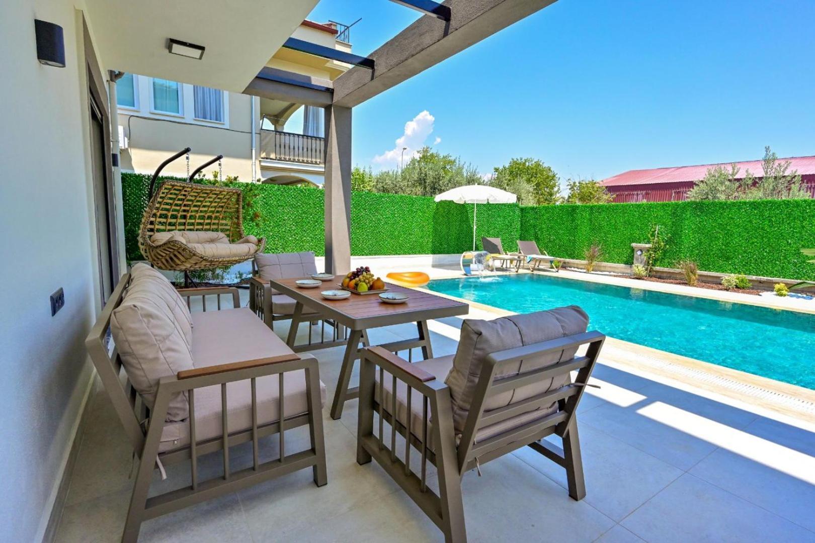 Mango 4 Bedroom For Rent In
