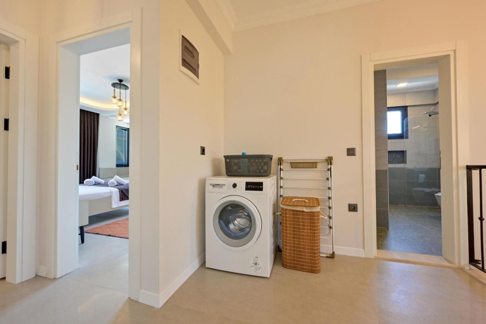 Mango 4 Bedroom For Rent In